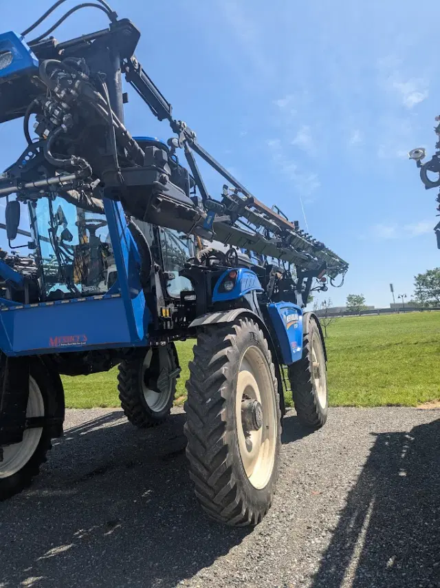 Image of New Holland SP310F equipment image 2