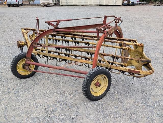 Image of New Holland 256 equipment image 1