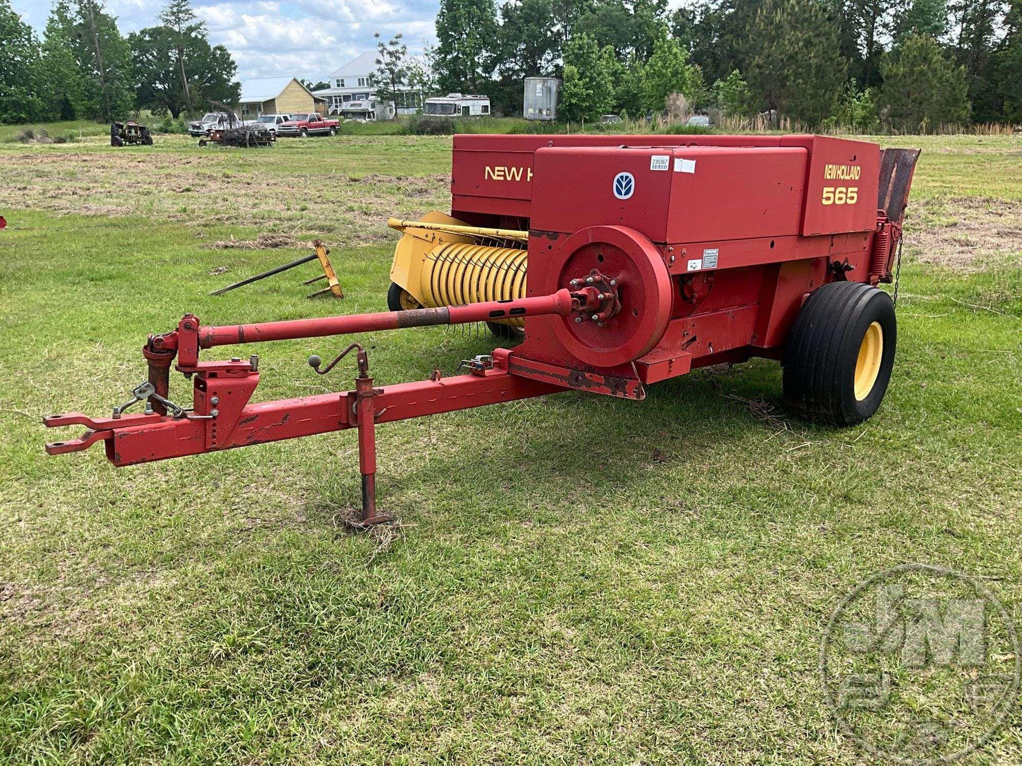 Main image New Holland 565