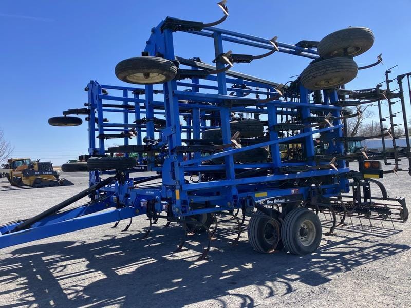 New Holland ST250 Equipment Image0