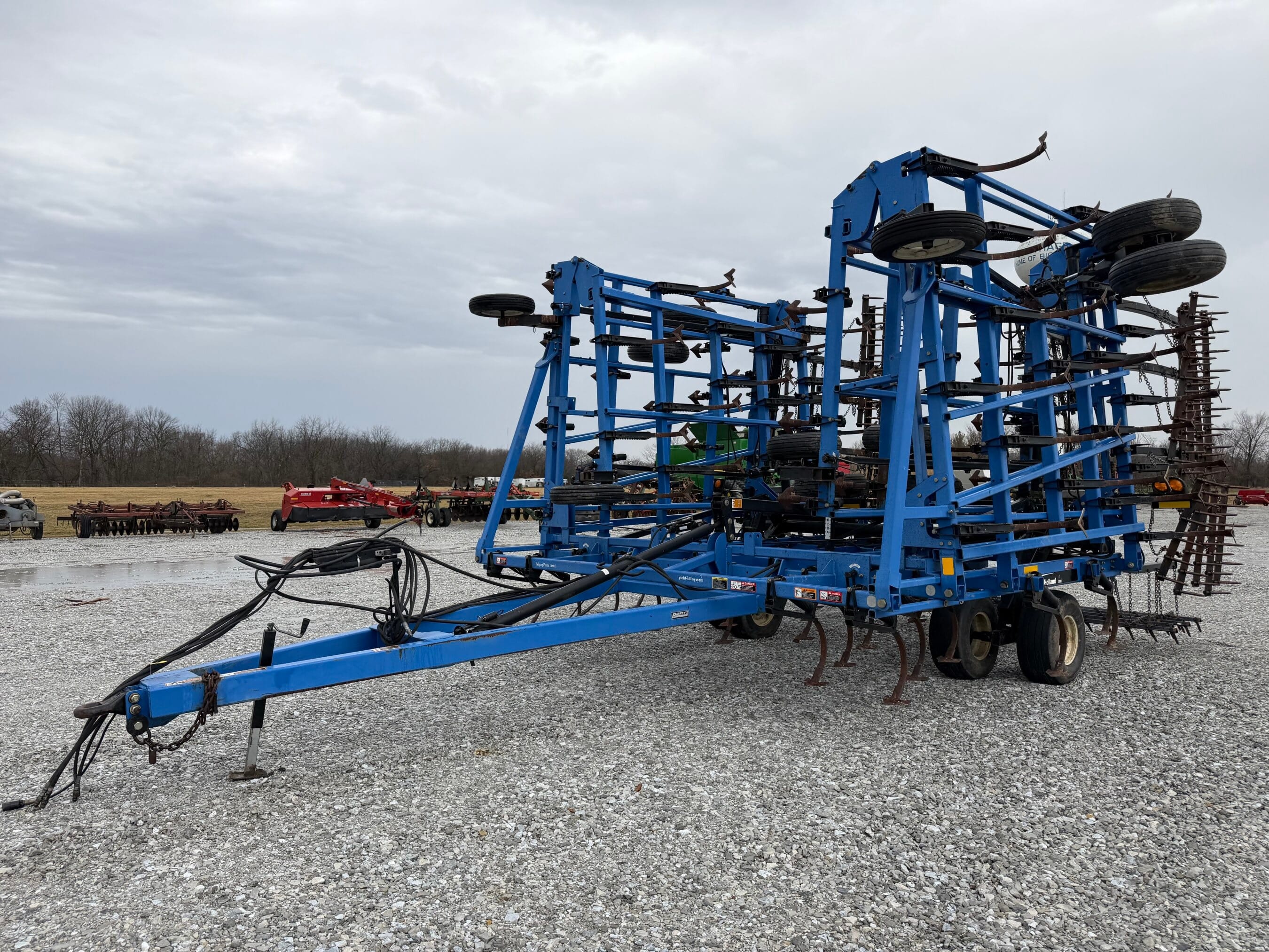 New Holland ST250 Equipment Image0