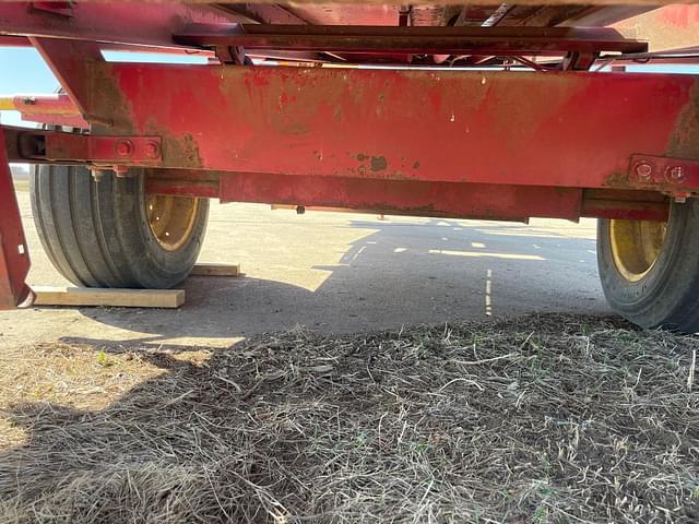 Thumbnail image New Holland 1012 32