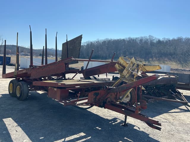 Image of New Holland 1032 equipment image 2