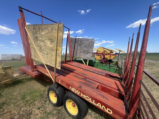 Image of New Holland 1032 equipment image 2