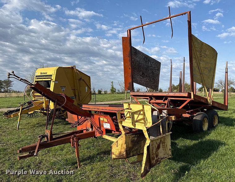 Image of New Holland 1032 Primary image
