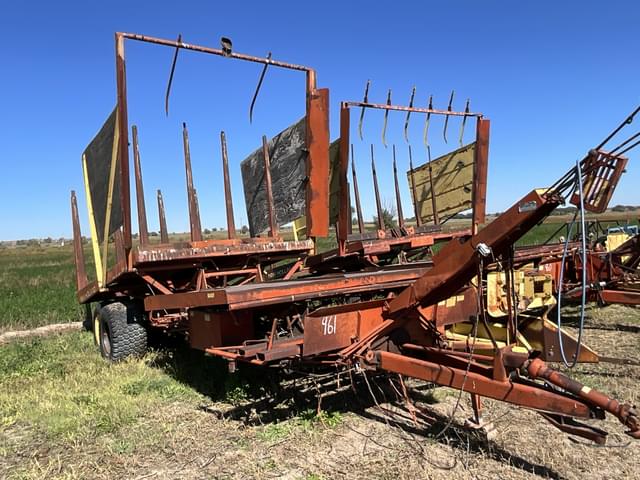 Image of New Holland 1032 equipment image 3