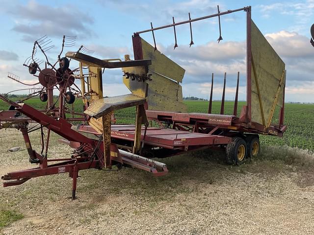 Image of New Holland Stackliner 1034 equipment image 1