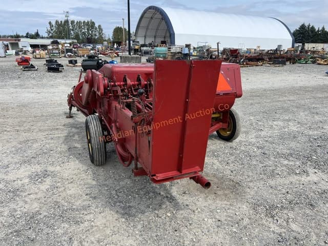 Image of New Holland Super 69 equipment image 1