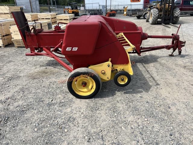 Image of New Holland Super 69 equipment image 2