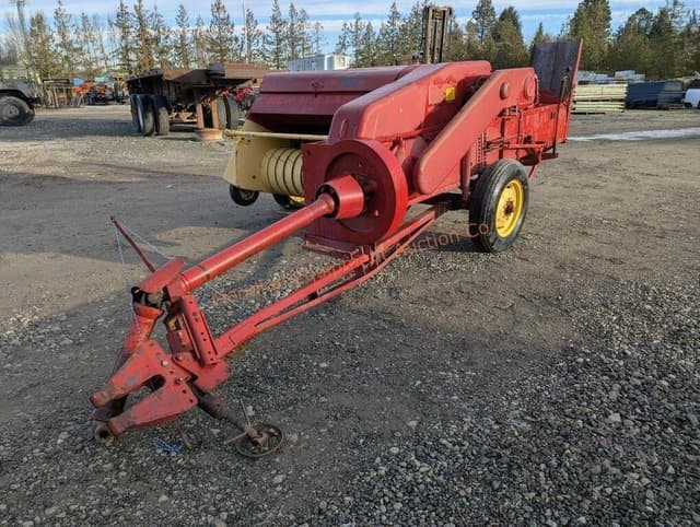 Image of New Holland Super 69 equipment image 2