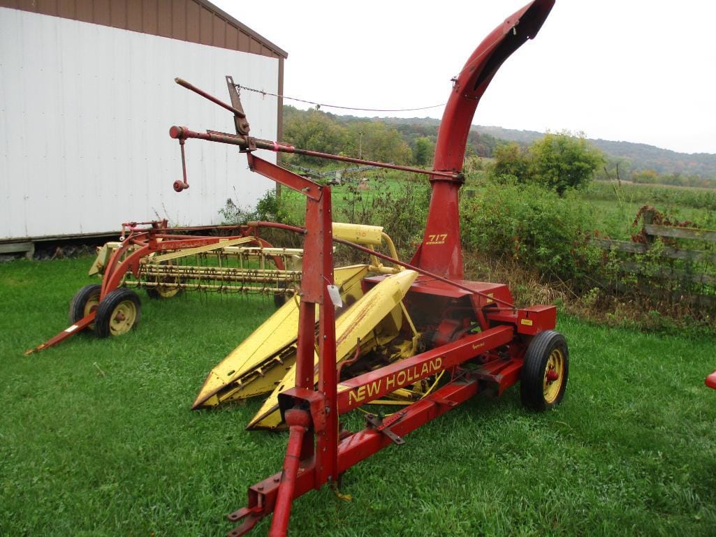 Main image New Holland 717