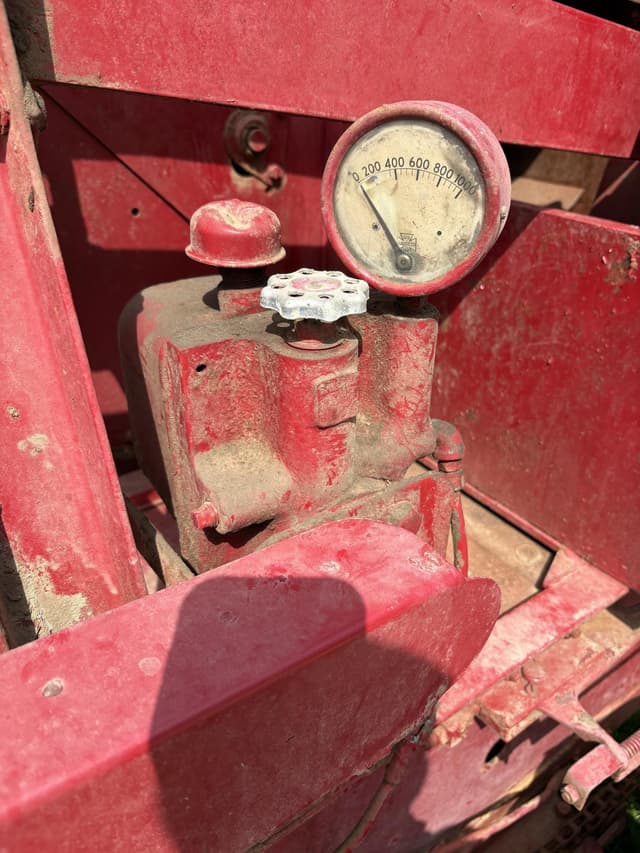 Image of New Holland Super 77 equipment image 3