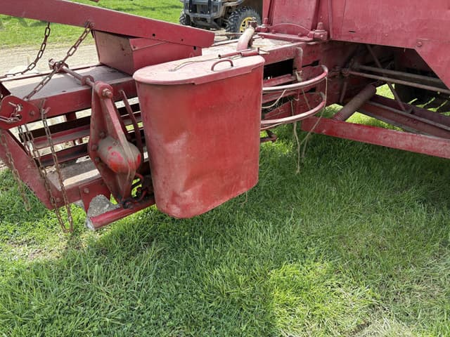 Image of New Holland Super 77 equipment image 1