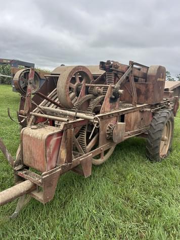 Main image New Holland Super 77