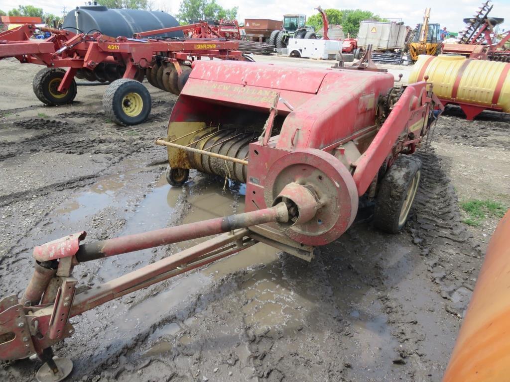 Image of New Holland Super Hayliner 68 Primary image