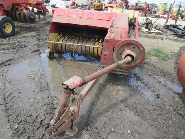 Image of New Holland Super Hayliner 68 equipment image 1
