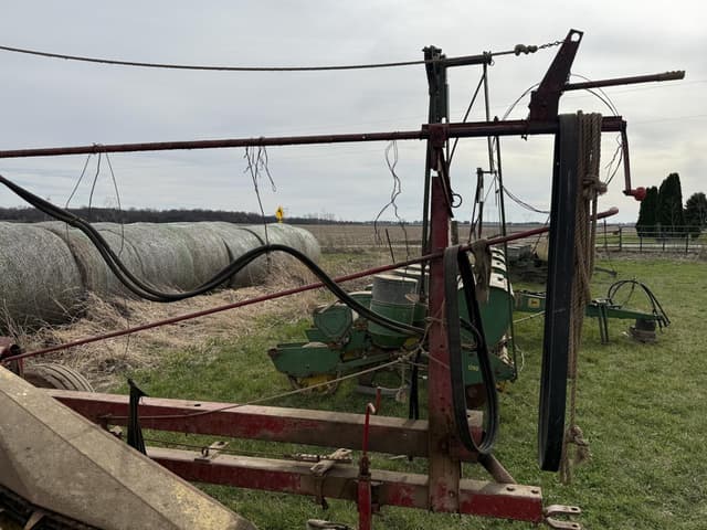 Image of New Holland S717 equipment image 4