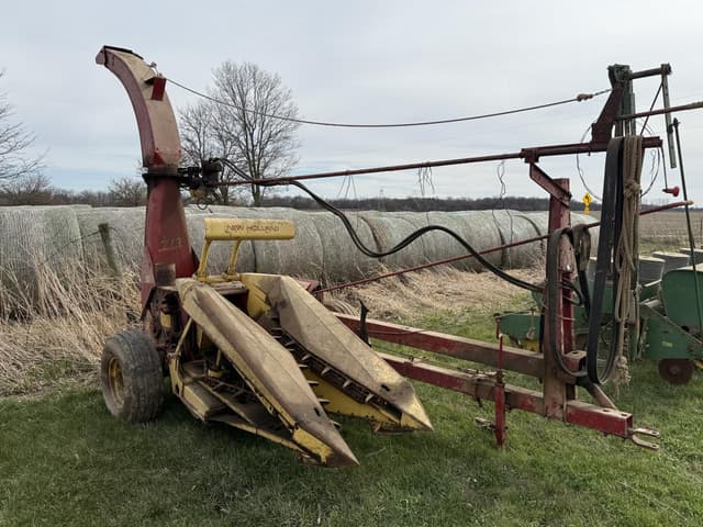 Image of New Holland S717 equipment image 1