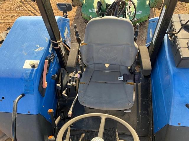 Image of New Holland T5070 equipment image 4