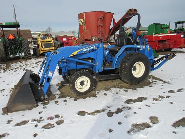 Image of New Holland T1520 equipment image 4