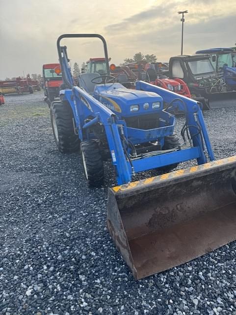 Image of New Holland T1520 equipment image 4