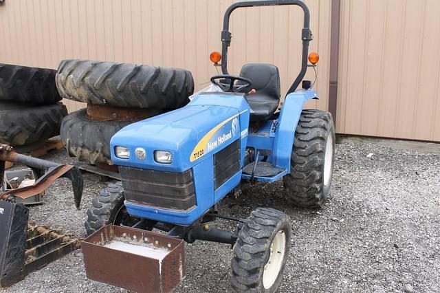 Image of New Holland T1520 equipment image 3