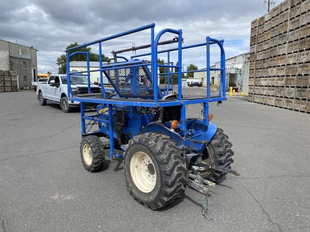 Image of New Holland T1520 equipment image 2