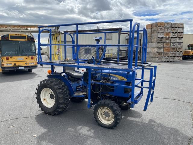 Image of New Holland T1520 equipment image 4