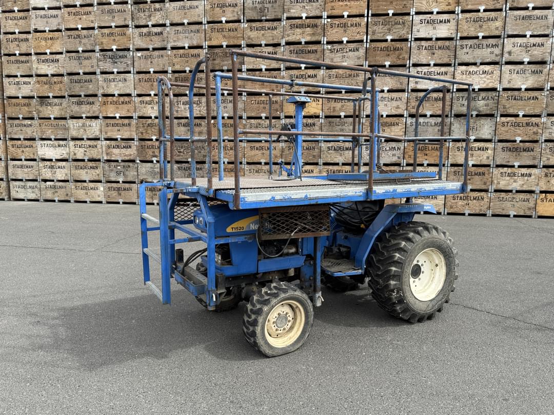 Image of New Holland T1520 Primary image