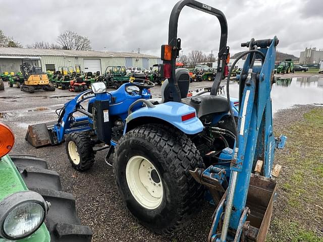 Image of New Holland T2320 equipment image 1