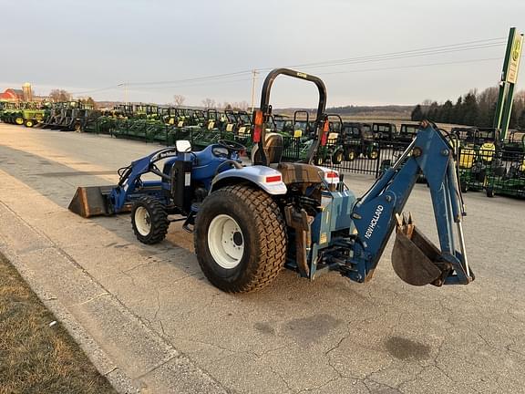 Image of New Holland T2320 equipment image 3