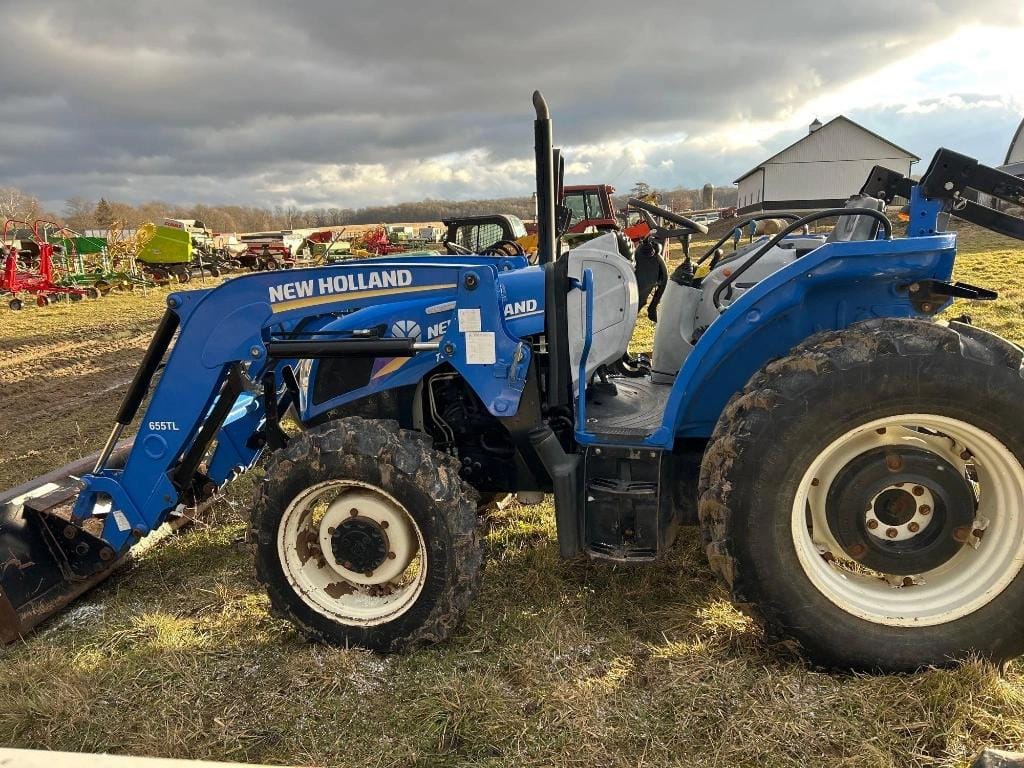 New Holland T4.75 Equipment Image0