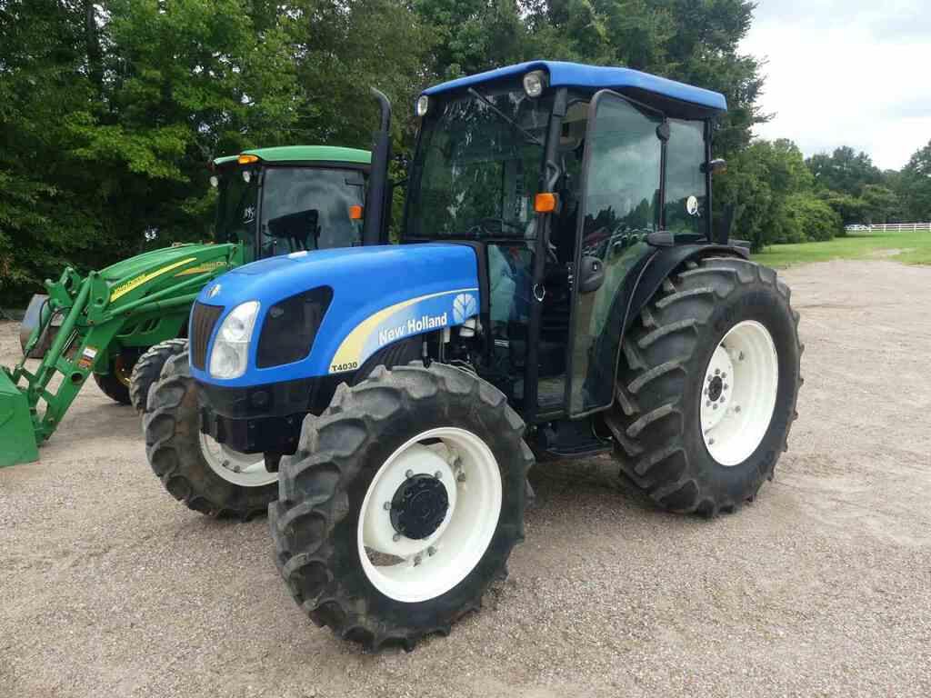 Main image New Holland T4030