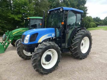 Main image New Holland T4030