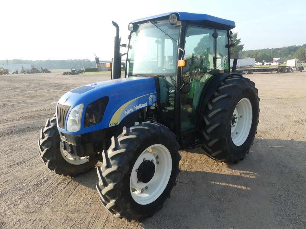 Main image New Holland T4030