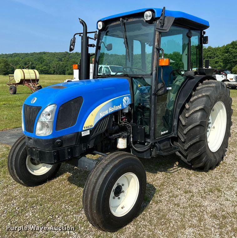 Main image New Holland T4030