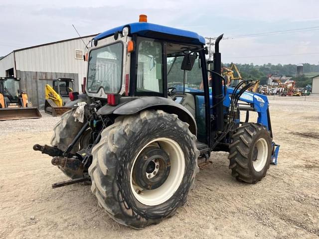 Image of New Holland T4030 equipment image 4