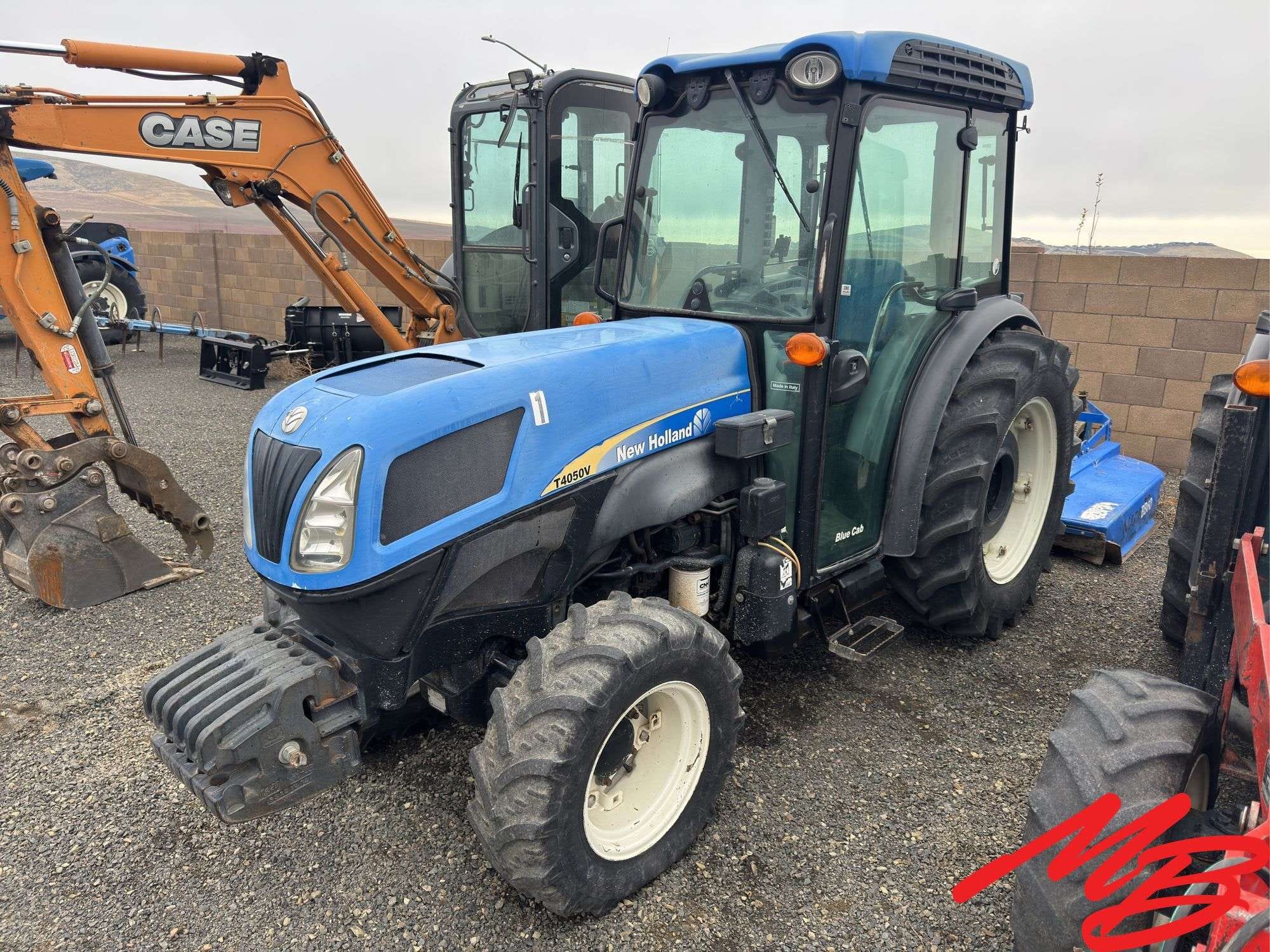 New Holland T4050V Equipment Image0