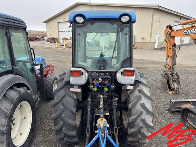 Image of New Holland T4050V equipment image 3