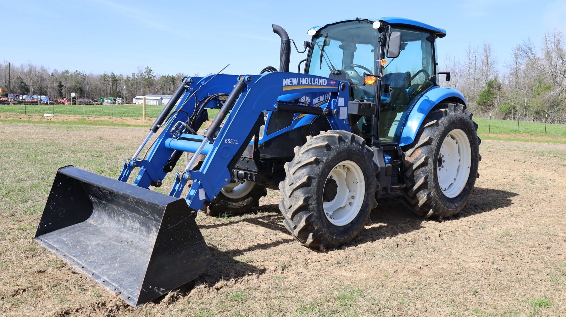 New Holland T4.100 Equipment Image0