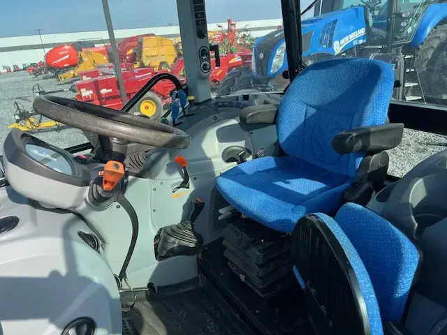 Image of New Holland T4.105 equipment image 4