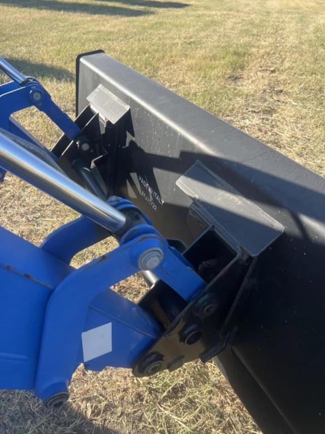 Image of New Holland T4.75 equipment image 3