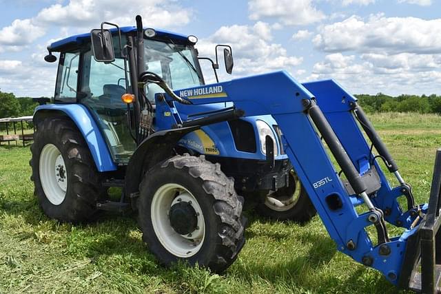 Image of New Holland T5050 equipment image 2