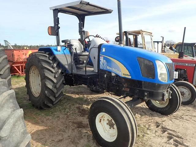 Image of New Holland T5050 equipment image 2