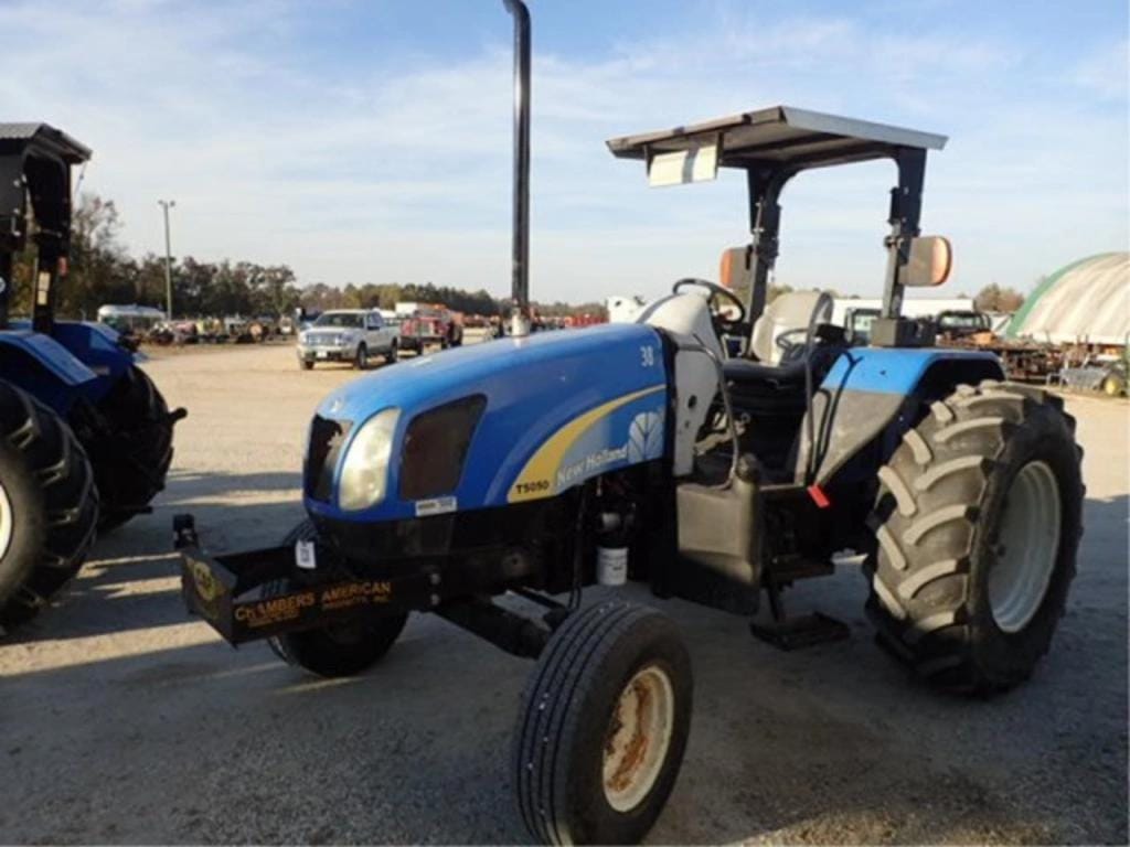 Main image New Holland T5050