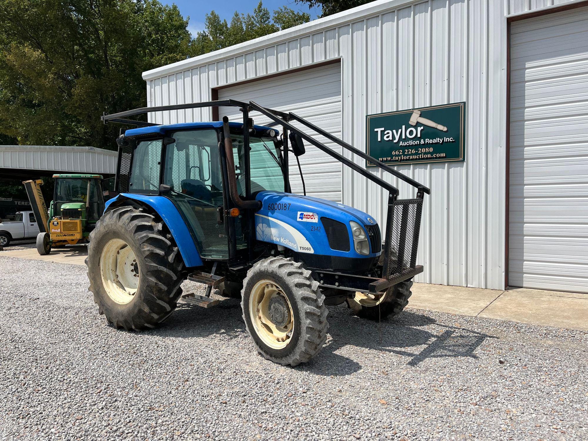 Main image New Holland T5060