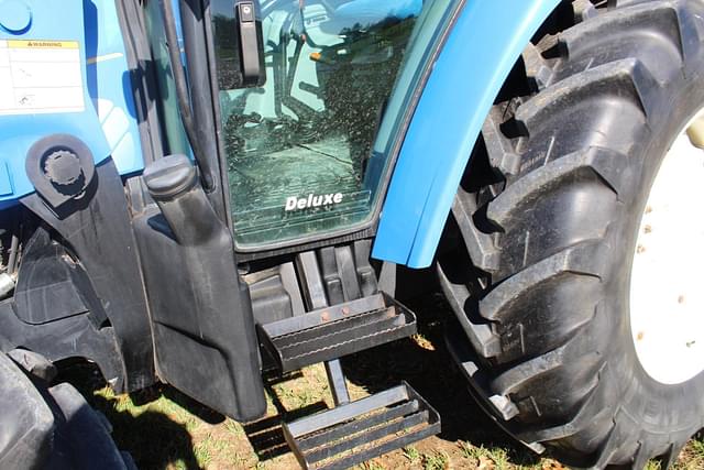 Image of New Holland T5070 equipment image 3