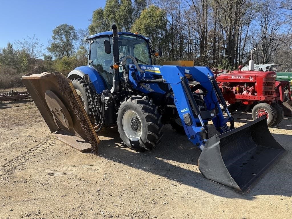 New Holland T5.110 Equipment Image0