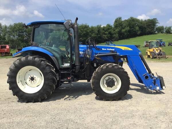 New Holland T6030 Equipment Image0