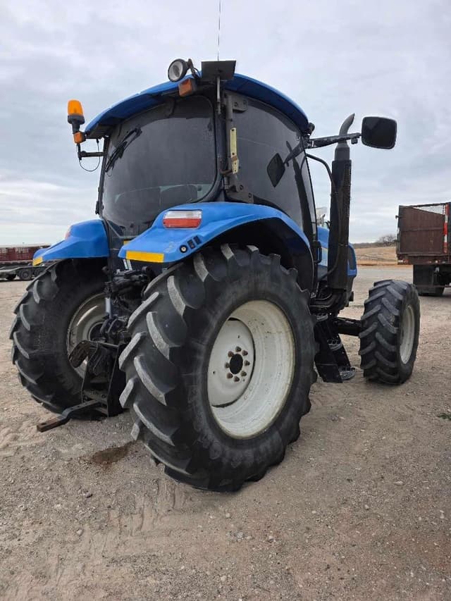 Image of New Holland T6030 equipment image 4